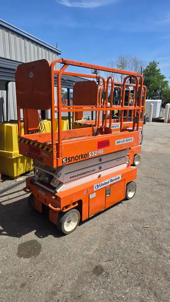 2019 Snorkel S3219E Scissor Lift