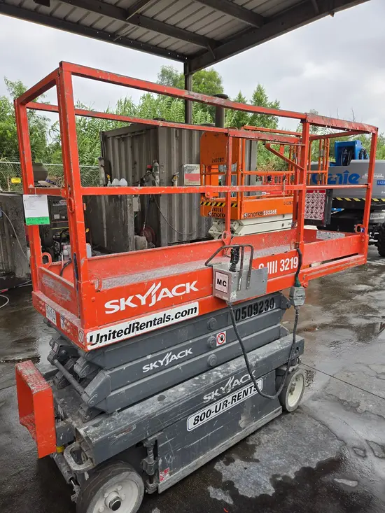 2016 Skyjack SJIII3219 Scissor Lift