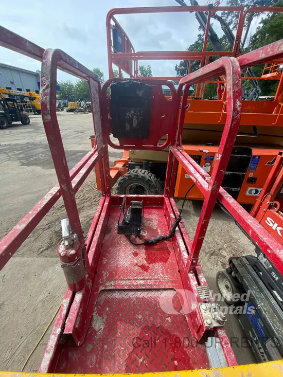 2021 MEC 1330SE Scissor Lift