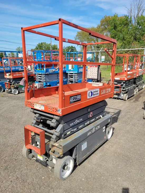 2017 Skyjack SJIII3219 Scissor Lift