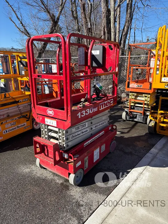 2017 MEC 1330SE Scissor Lift