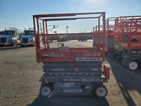 2016 Skyjack SJIII3219 Scissor Lift