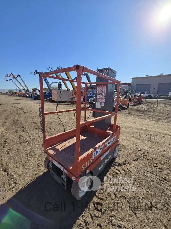 2017 Skyjack SJ16 Self-Propelled One-Person Lift