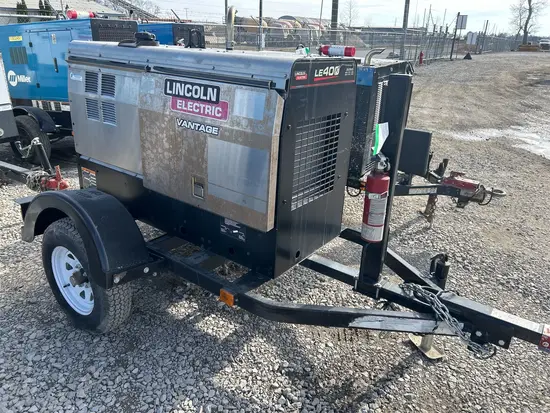 2022 Lincoln Electric LE400 Welder