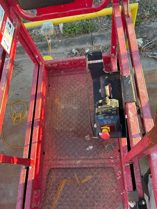 2018 MEC 1330SE Scissor Lift