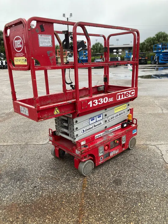 2018 MEC 1330SE Scissor Lift