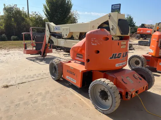 2015 JLG E450AJ Articulating Boom Lift