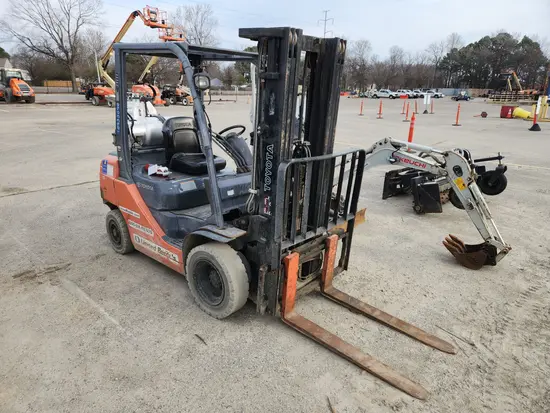 2019 Toyota 8FGU25 Forklift