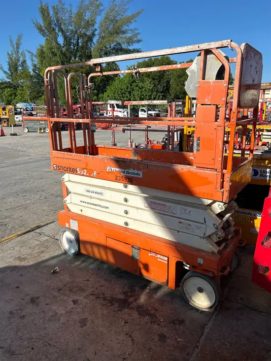 2019 Snorkel S3226E Scissor Lift