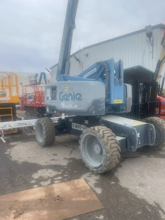 2016 Genie Z-60/37FE Articulating Boom Lift