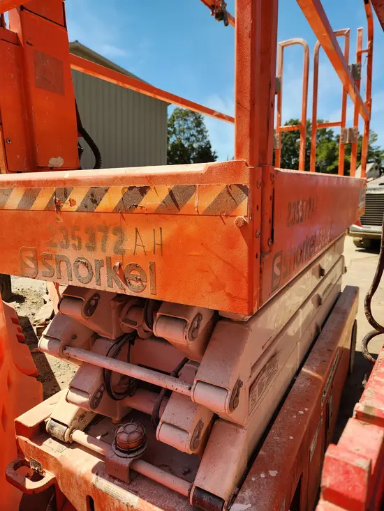 2019 Snorkel S3226E Scissor Lift