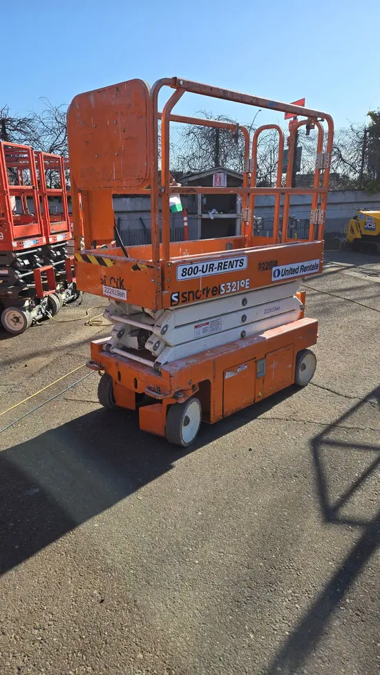 2019 Snorkel S3219E Scissor Lift