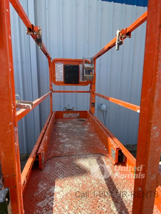2019 Snorkel S3226E Scissor Lift