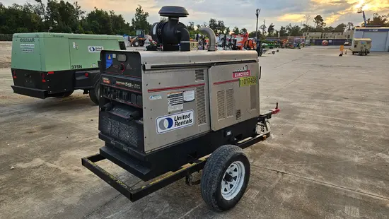 2019 Lincoln Electric VANTAGE 549 Welder