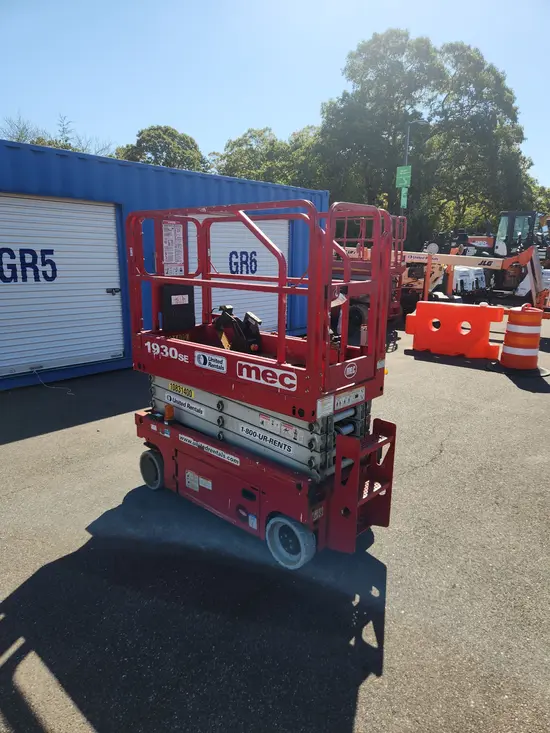 2018 MEC 1930SE Scissor Lift