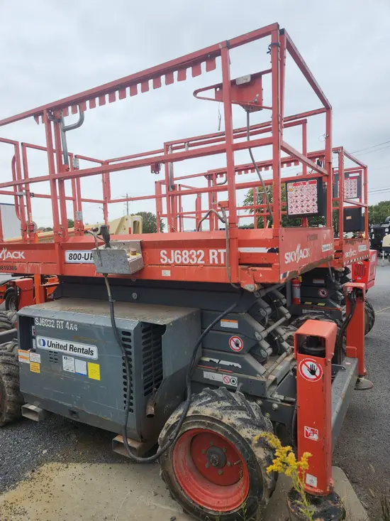 2018 Skyjack SJ6832RT Rough Terrain Scissor Lift