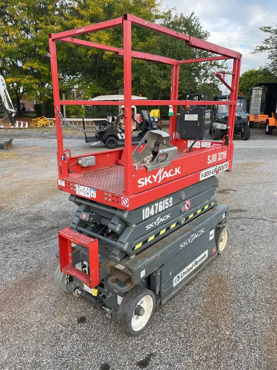 2016 Skyjack SJIII3219 Scissor Lift