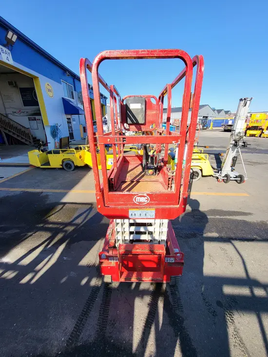 2018 MEC MICRO 19 Scissor Lift