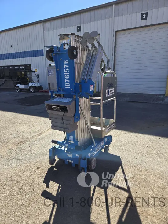 2018 Genie AWP-30SDC Pusharound Lift