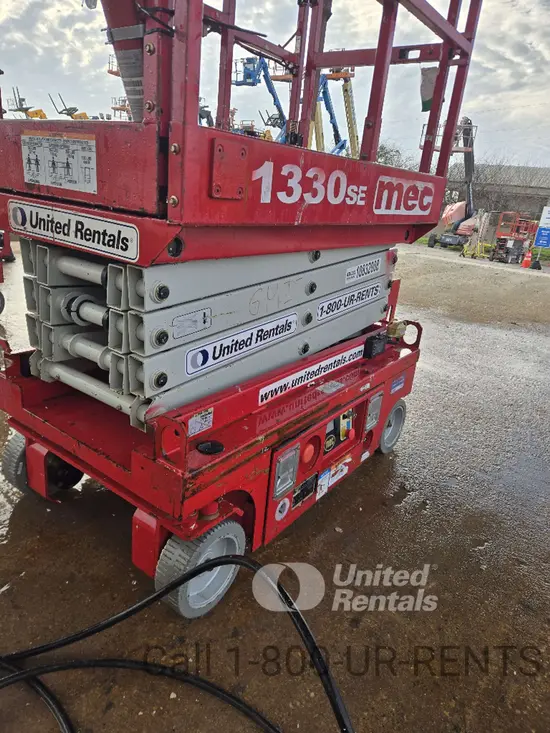 2018 MEC 1330SE Scissor Lift