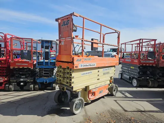 2017 JLG 2632ES Scissor Lift