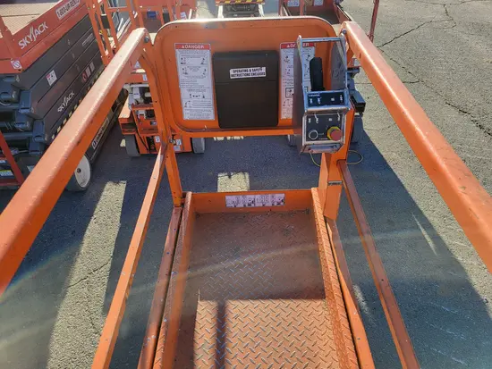 2018 Snorkel S3219E Scissor Lift