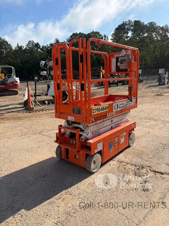2021 Snorkel S3215E Scissor Lift