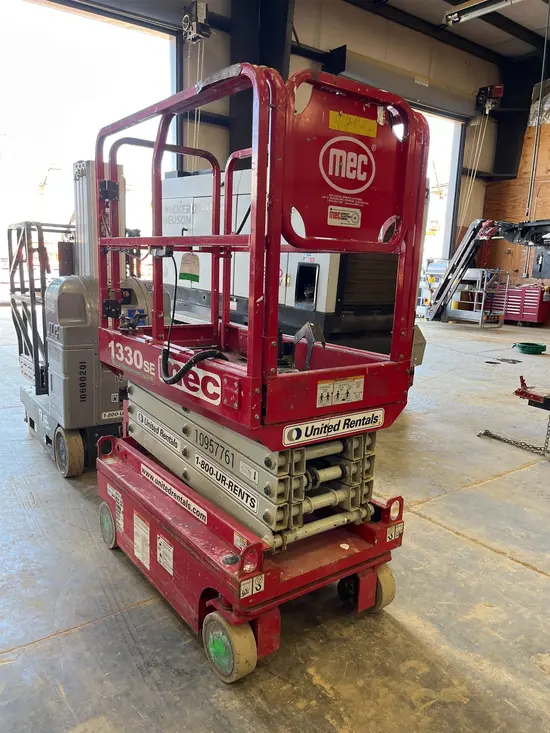 2019 MEC 1330SE Scissor Lift