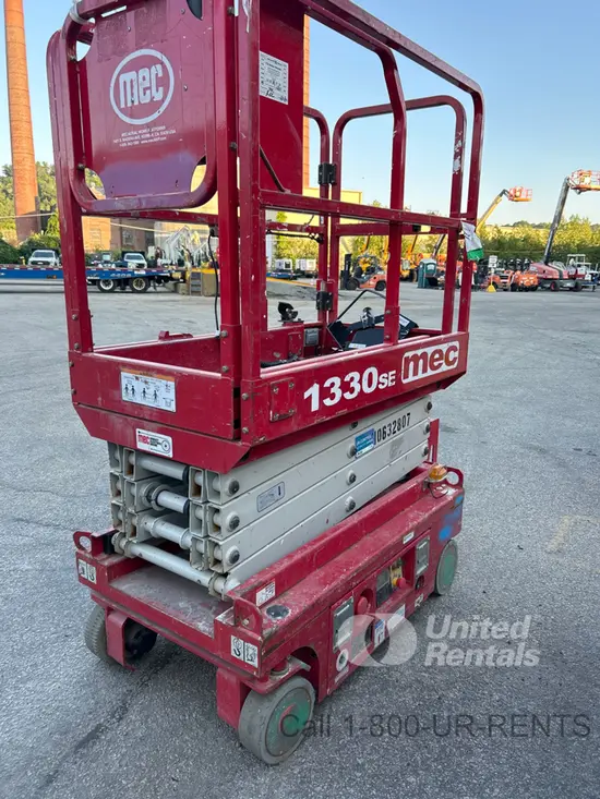 2017 MEC 1330SE Scissor Lift