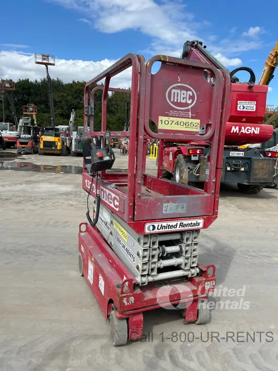 2018 MEC 1330SE Scissor Lift