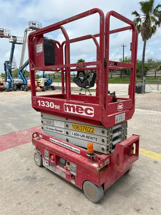 2017 MEC 1330SE Scissor Lift