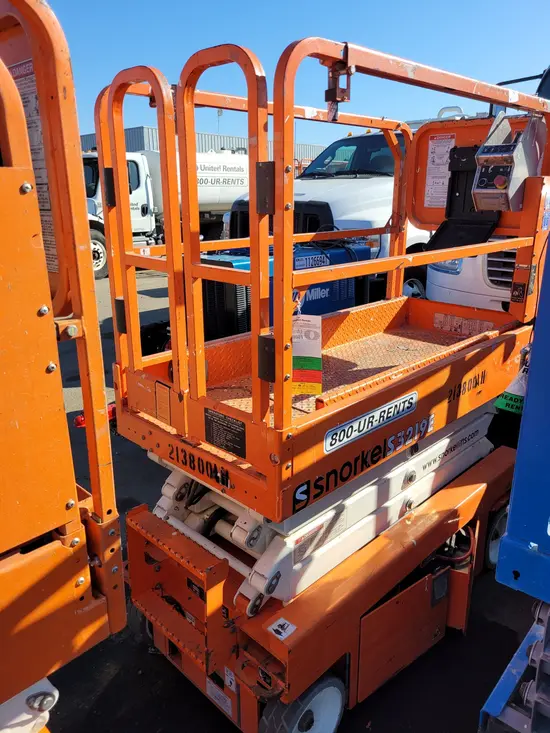 2018 Snorkel S3219E Scissor Lift