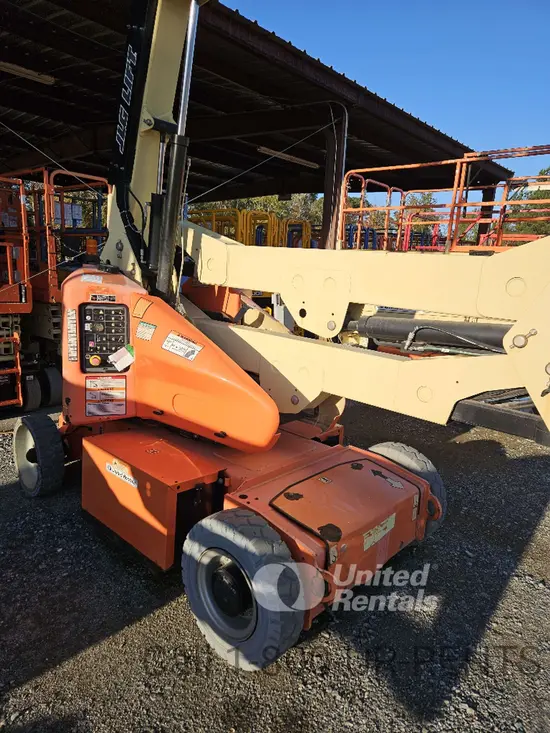 2017 JLG E400AJPN Articulating Boom Lift