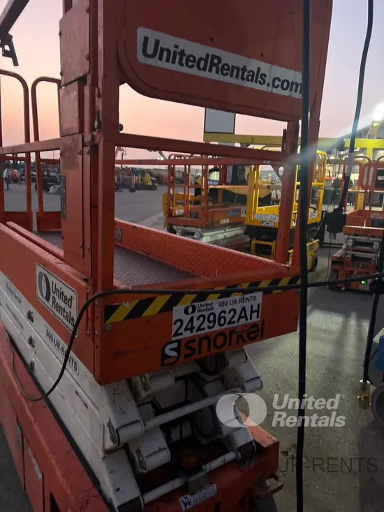 2020 Snorkel S3226E Scissor Lift