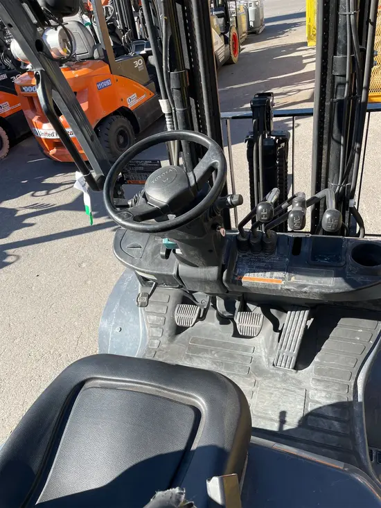 2019 Toyota 8FGU25 Warehouse Forklift