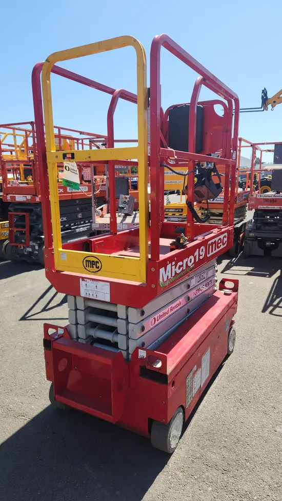 2021 MEC MICRO 19 Scissor Lift