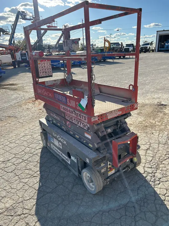 2017 Skyjack SJIII3219 Scissor Lift