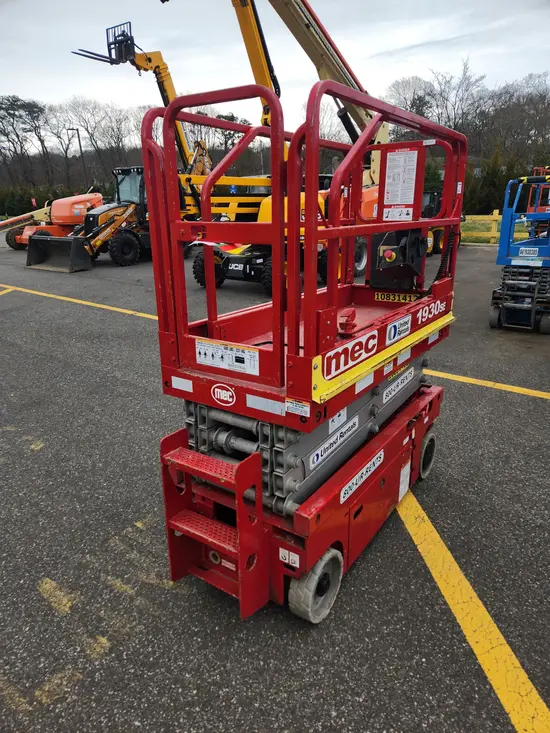 2018 MEC 1930SE Scissor Lift