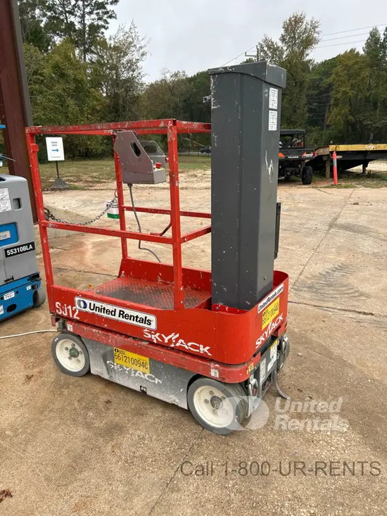 2017 Skyjack SJ12 Self-Propelled One-Person Lift
