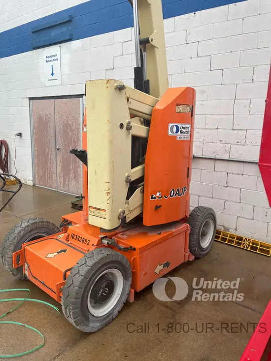 2015 JLG E300AJP Articulating Boom Lift