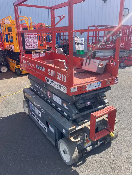 2018 Skyjack SJIII3219 Scissor Lift