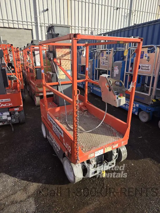 2017 Skyjack SJ12 Self-Propelled One-Person Lift
