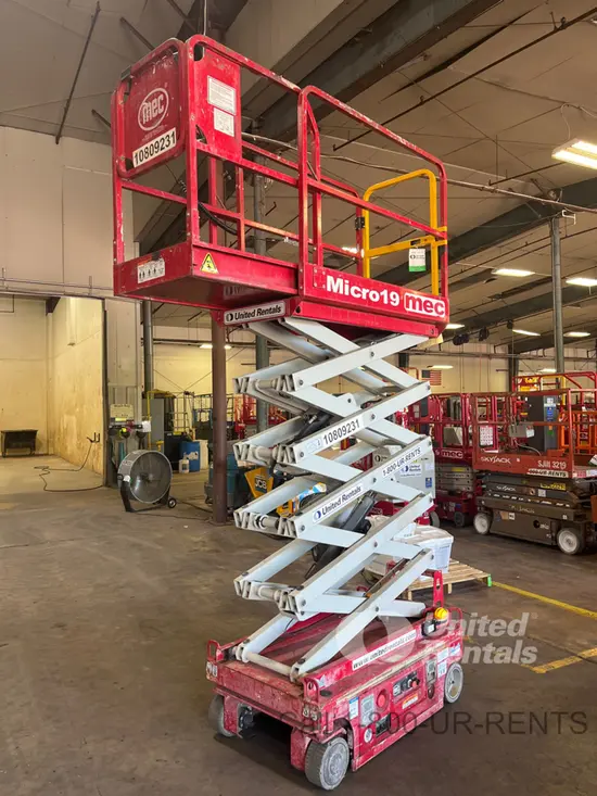 2018 MEC MICRO 19 Scissor Lift