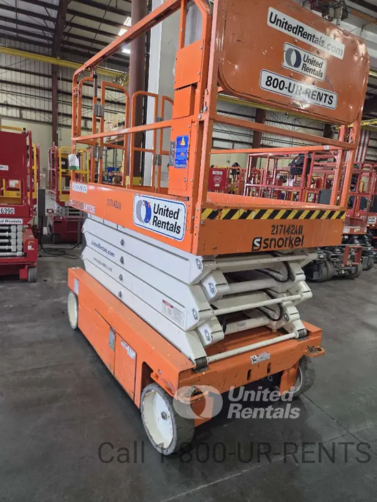 2018 Snorkel S4732E Scissor Lift