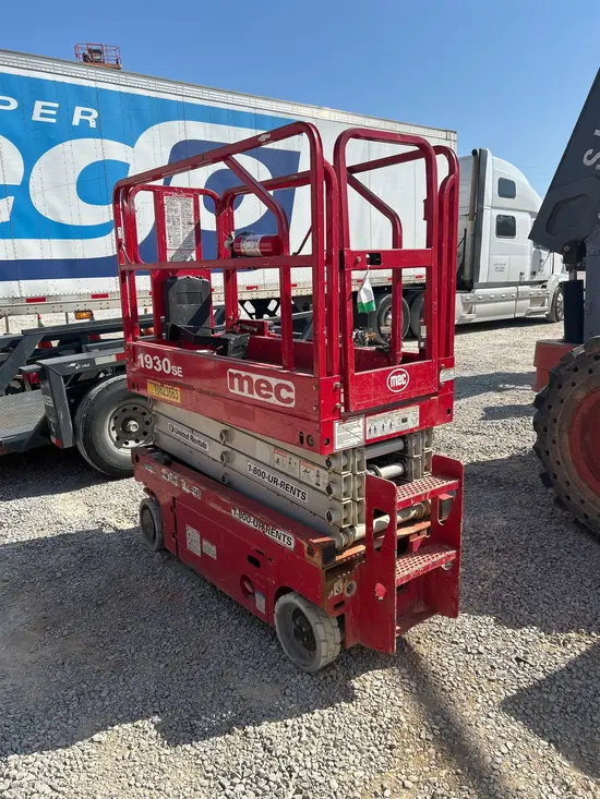 2017 MEC 1930SE Scissor Lift