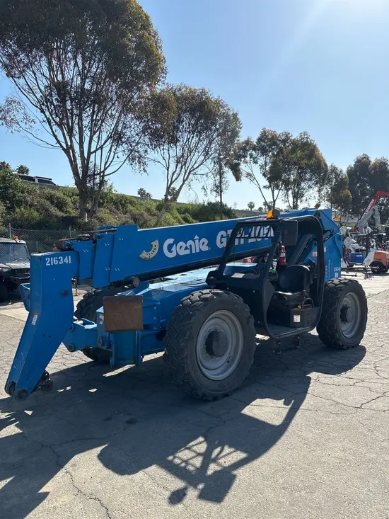 2018 Genie GTH-1056 Forklift