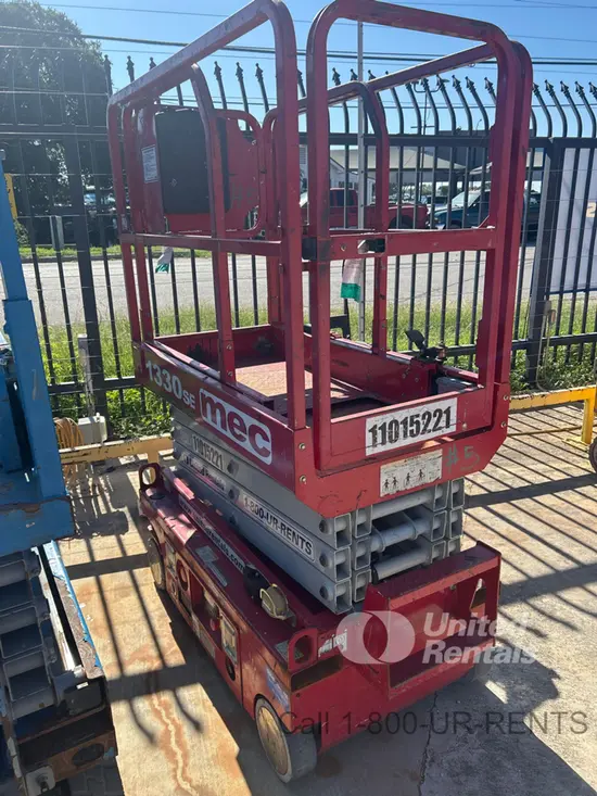 2019 MEC 1330SE Scissor Lift