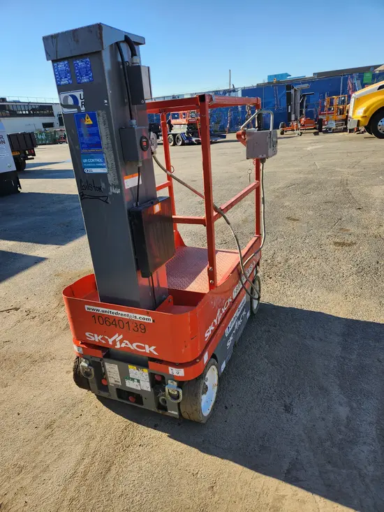 2017 Skyjack SJ12 Self-Propelled One-Person Lift