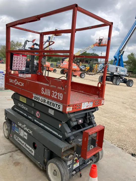 2018 Skyjack SJIII3219 Scissor Lift