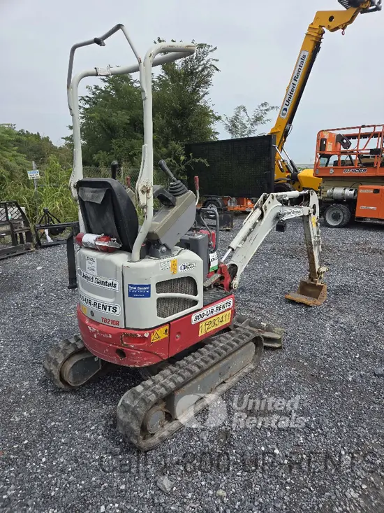 2021 Takeuchi TB210R Mini Excavator